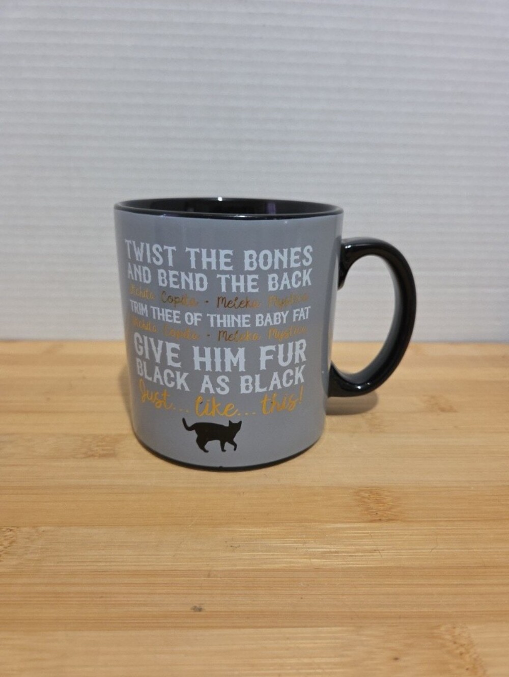 Hocus Pocus Disney "Twist The Bones" Spell Collectors Mug Large